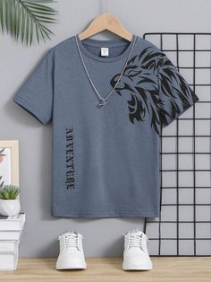 sleeve lion printed  t shirt